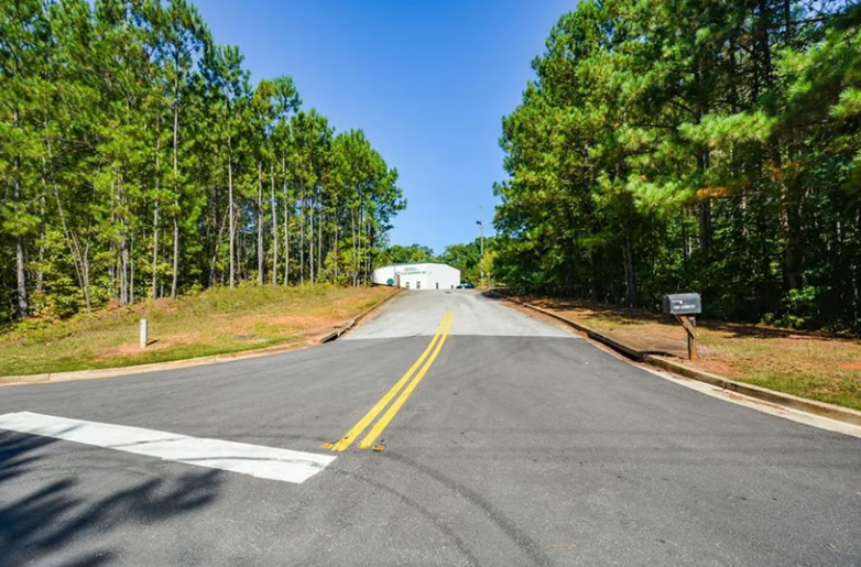 Commercial Property for Sale in Powder Springs Georgia 30127